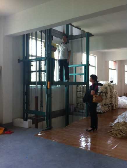 液压升降货梯 液压升降货梯