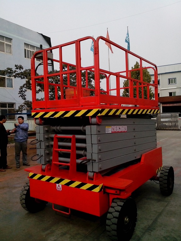 移动式升降机 移动式升降机