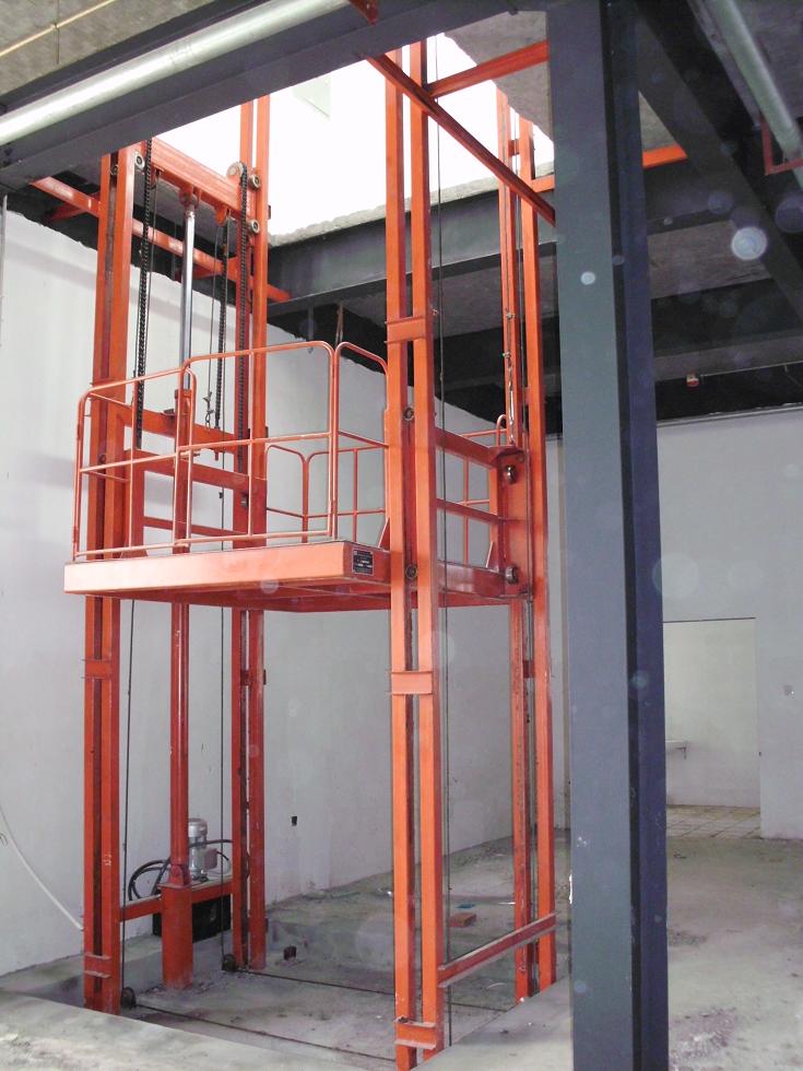 剪叉式货梯、车间货梯、工厂货梯、升降货梯 剪叉式货梯、车间货梯、工厂货梯、升降货梯